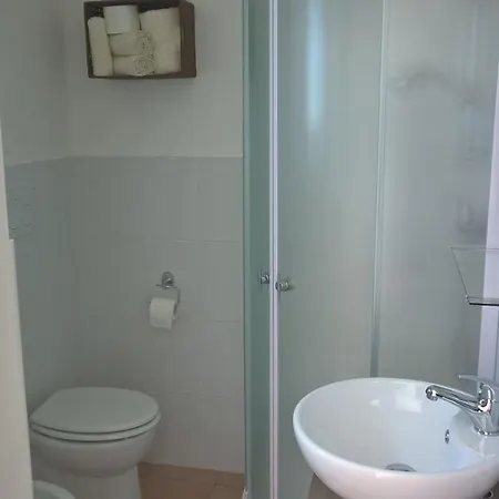 Pietra Vecchia Bed and Breakfast *